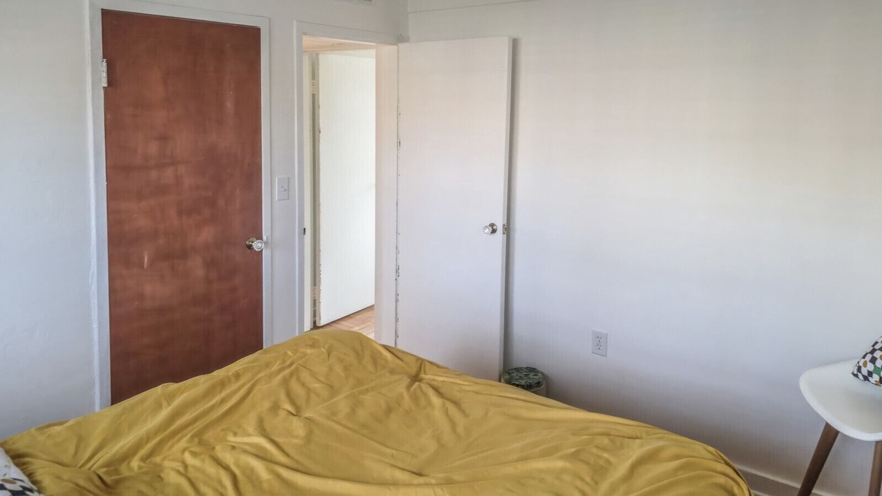 Photo of Bedroom in Belle Haven
