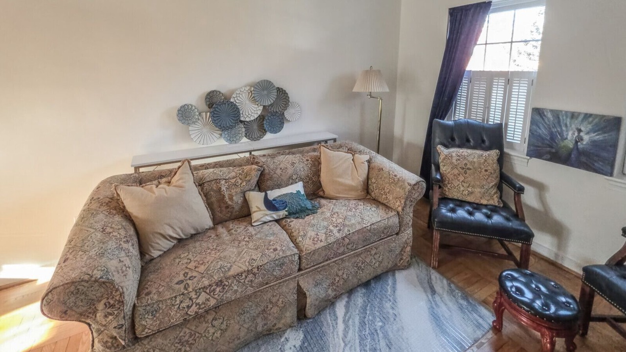 Photo of Livingroom in Belle Haven