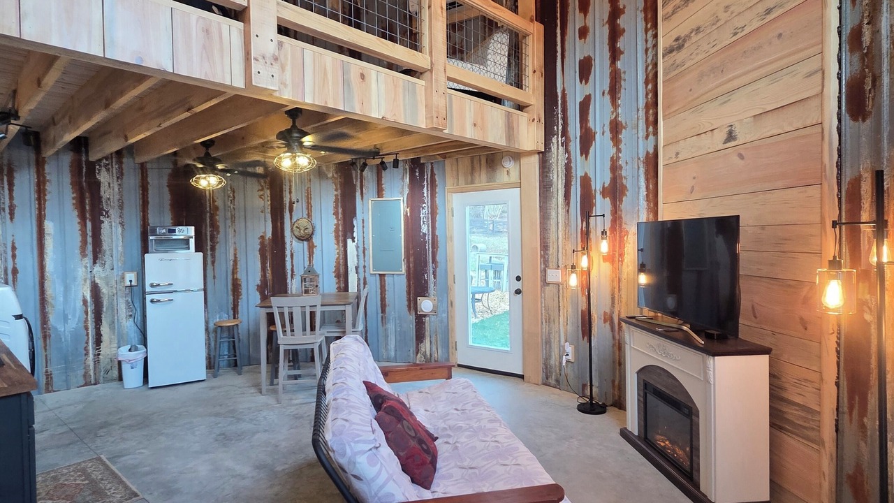 Photo of Livingroom in Chickamauga