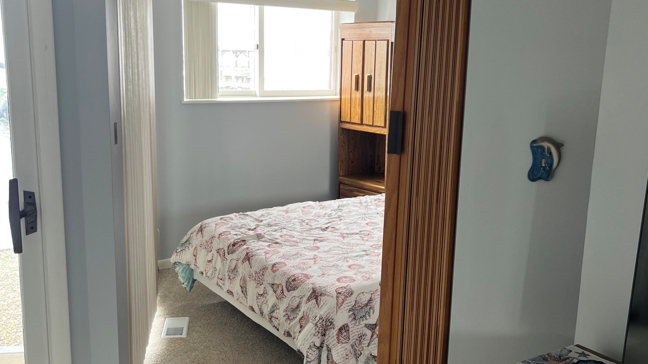 Photo of Bedroom in Ortley Beach