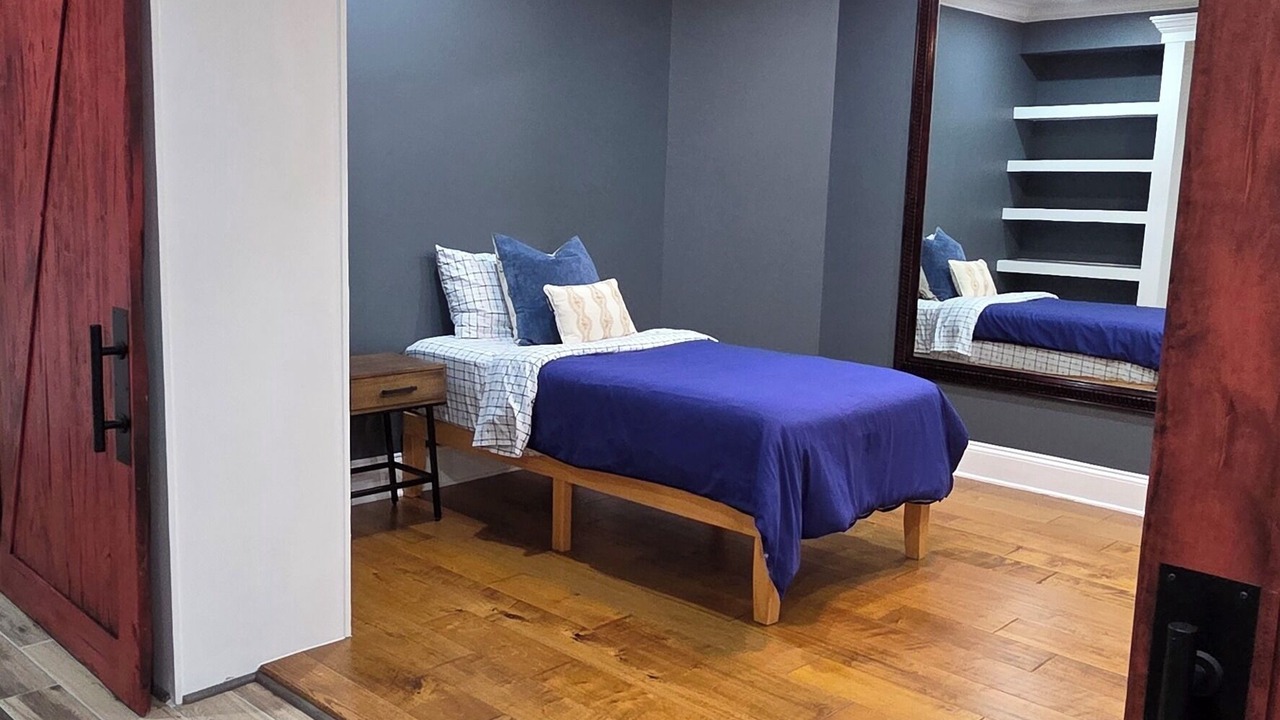 Photo of Bedroom in Linton Hall