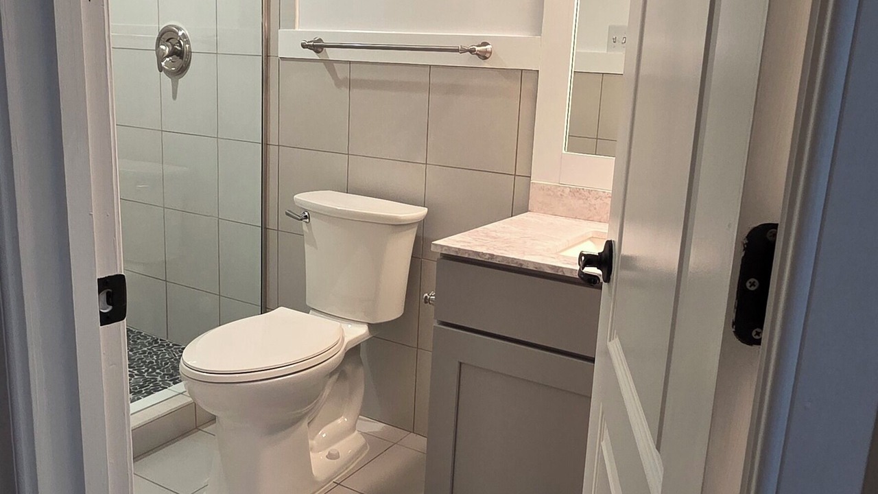 Photo of Bathroom in Linton Hall