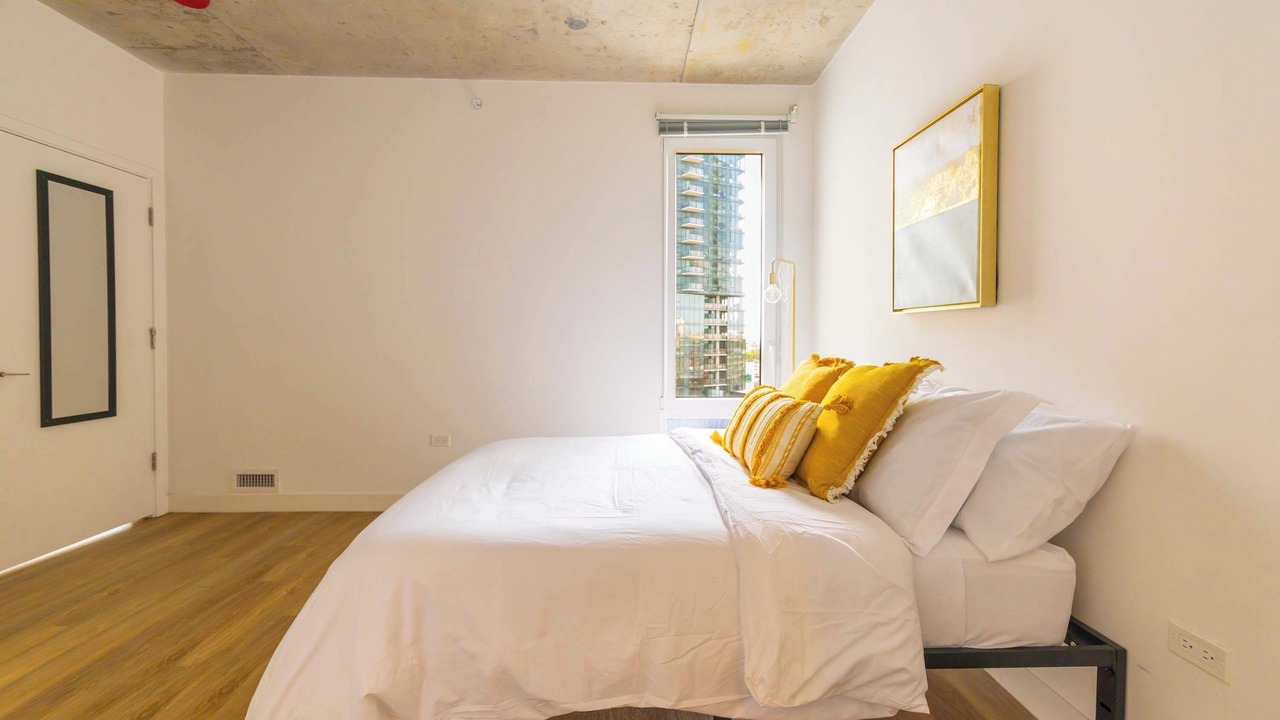 Photo of Bedroom in River North