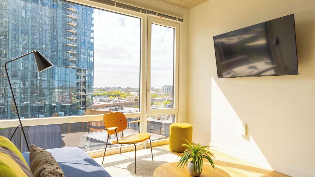 Photo of Livingroom in River North