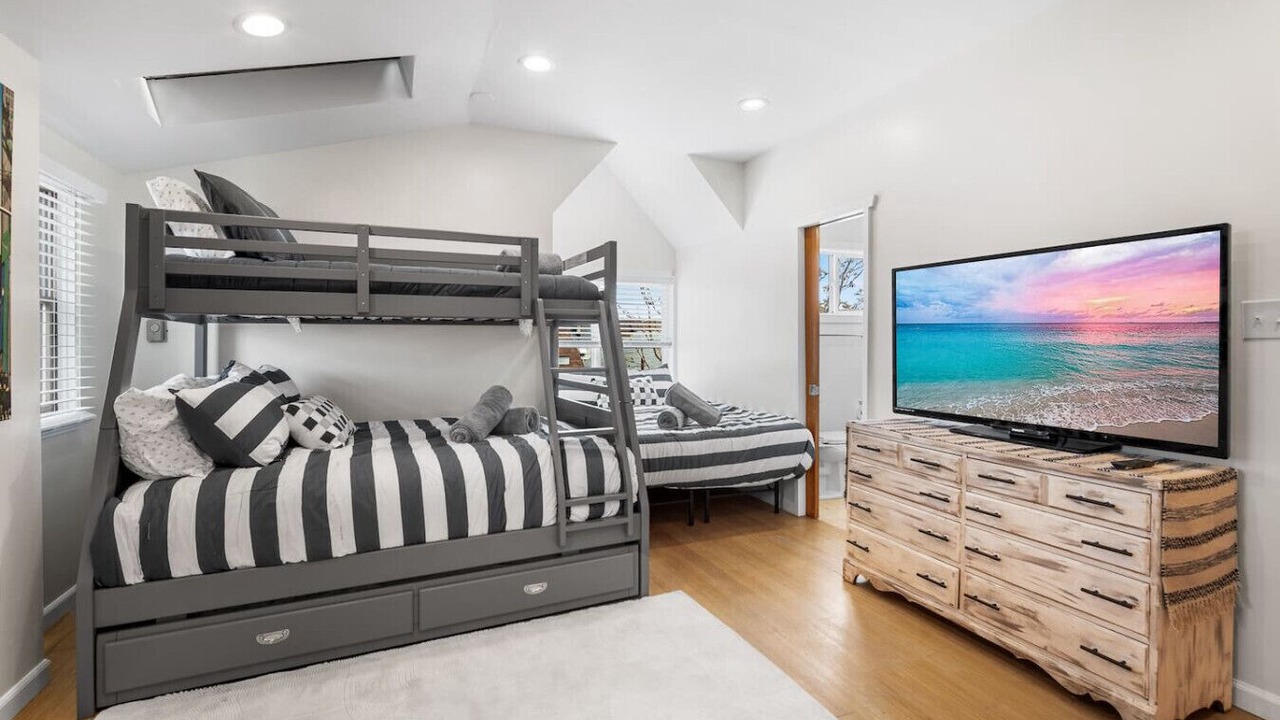 Photo of Bedroom in Ventnor City