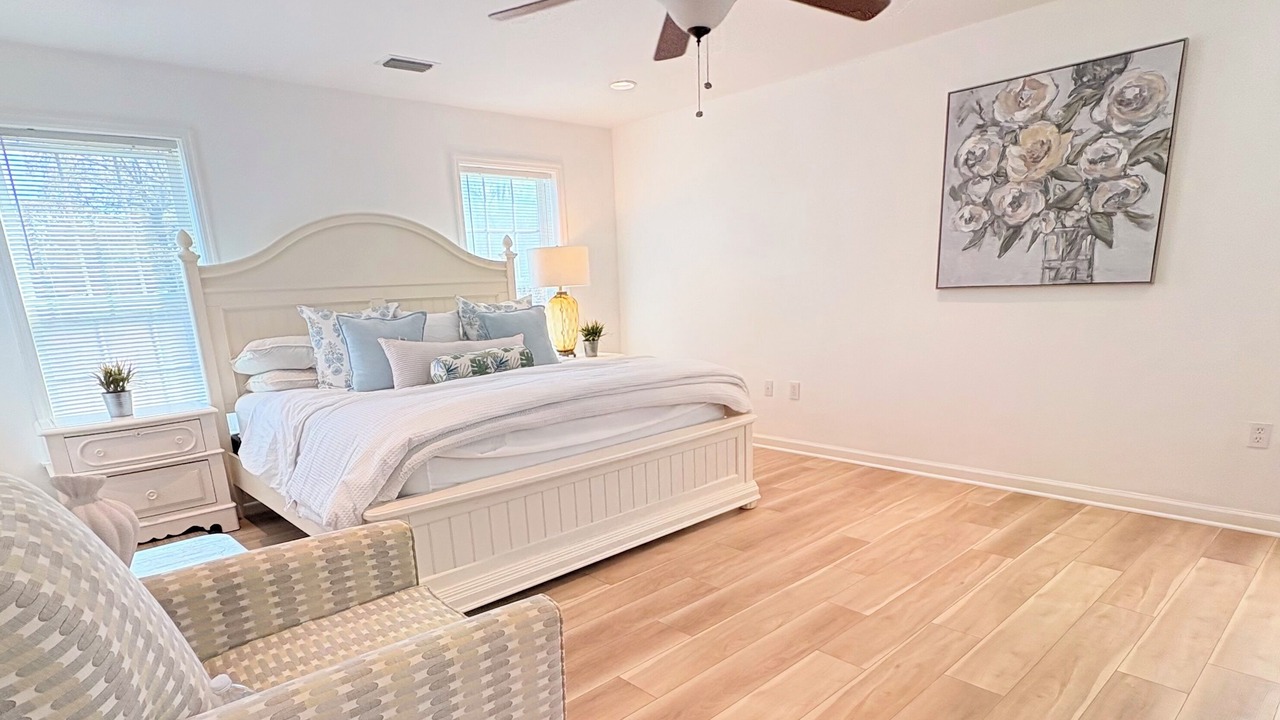 Photo of Bedroom in Town Bank