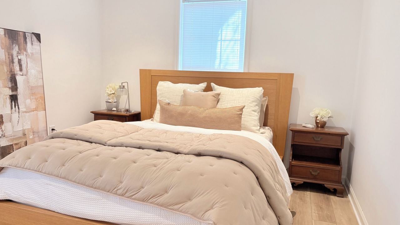 Photo of Bedroom in Town Bank
