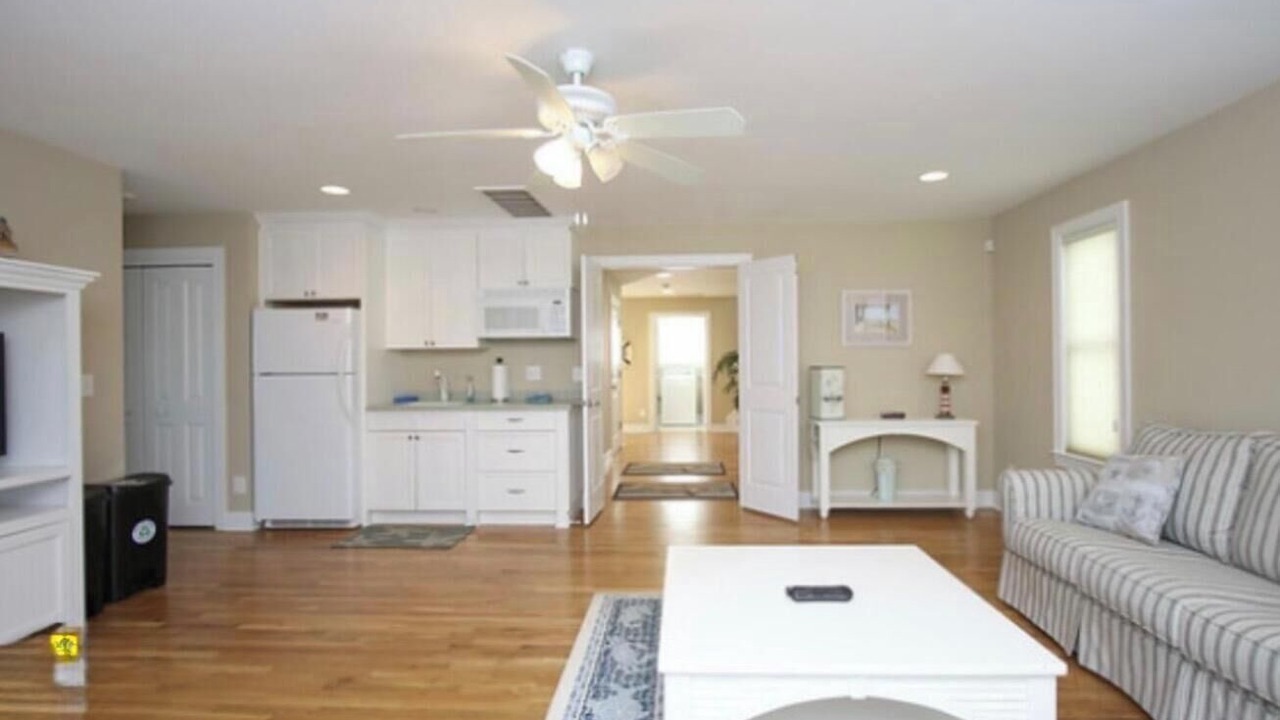 Photo of Livingroom in Surf City