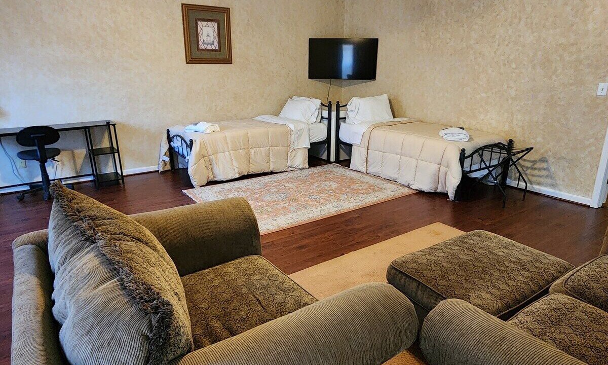 Photo of Bedroom in Canton