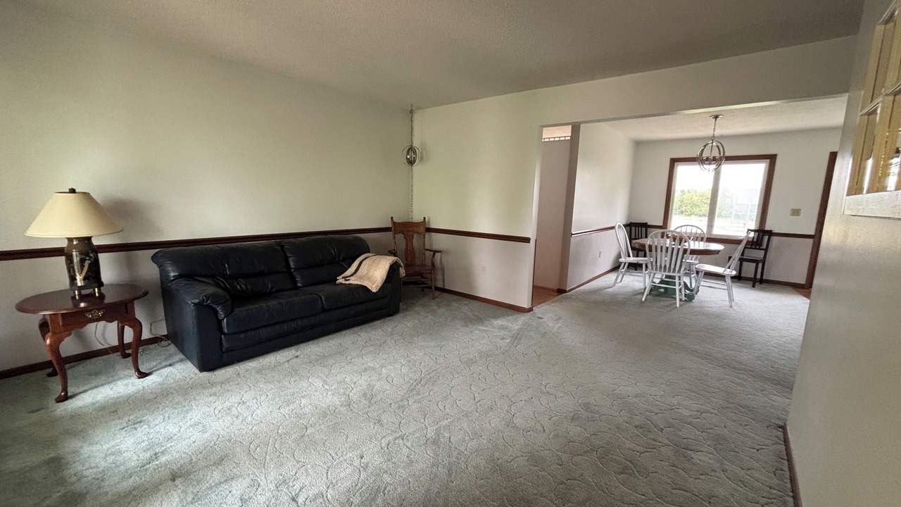 Photo of Livingroom in Marion County
