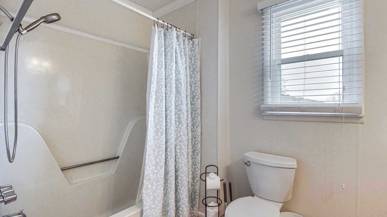 Photo of Bathroom in Groveoak