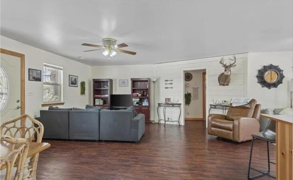 Photo of Livingroom in Pittsfield
