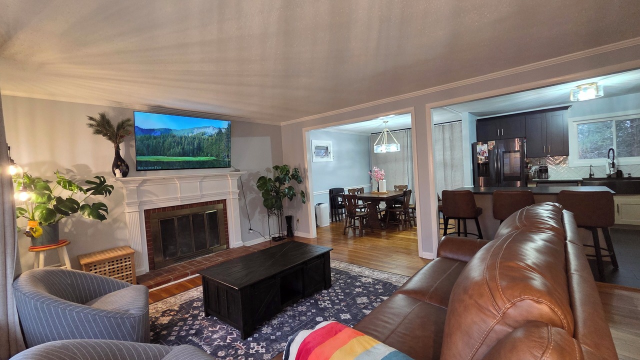 Photo of Livingroom in Oak Ridge