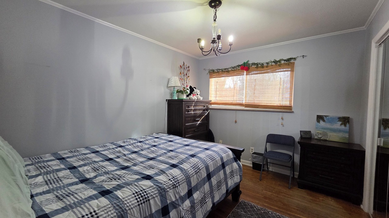 Photo of Bedroom in Oak Ridge