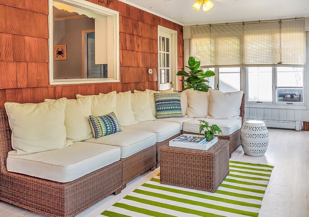 Photo of Livingroom in Avon