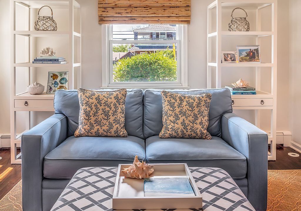 Photo of Livingroom in Avon