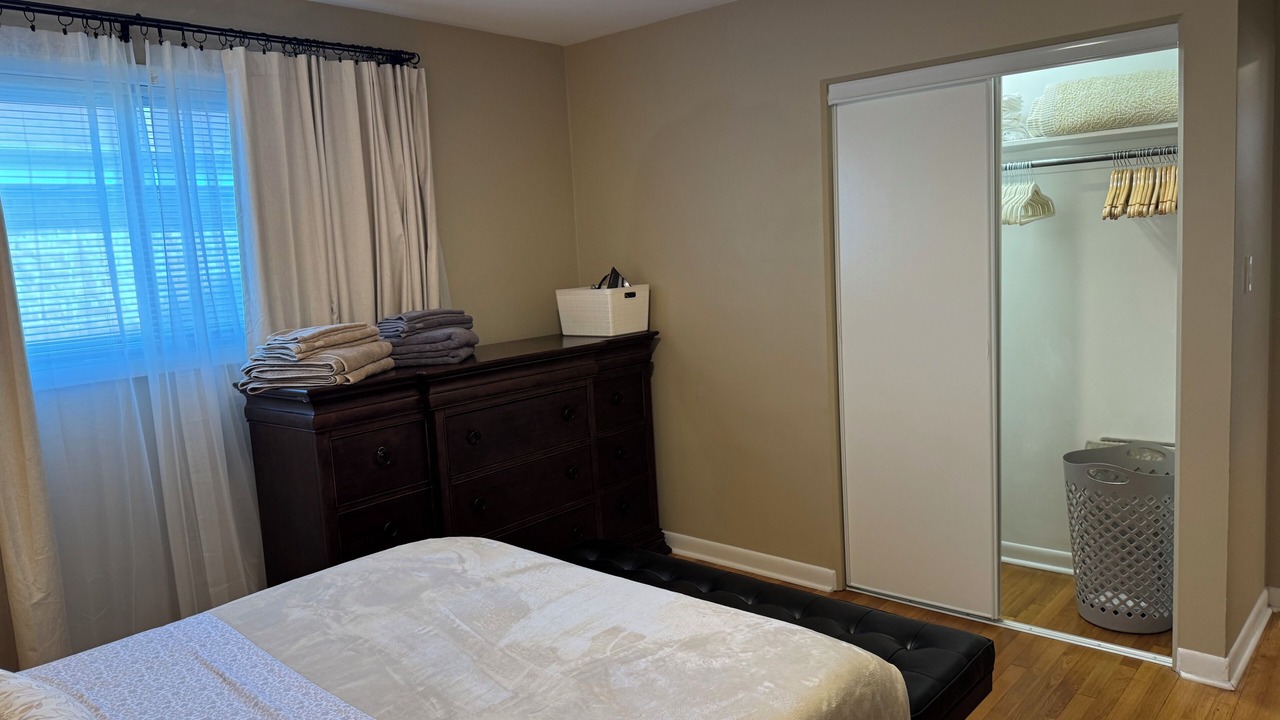 Photo of Bedroom in Skokie