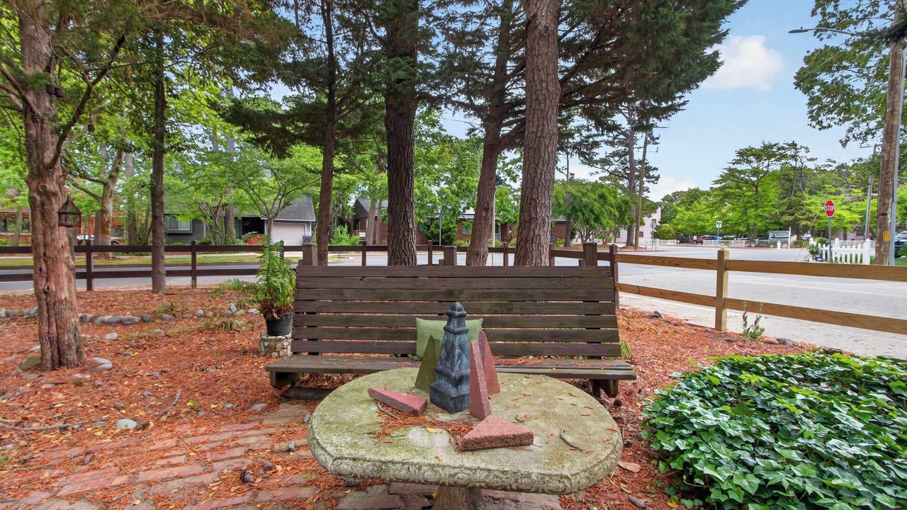 Photo of Outdoor in Caine Woods