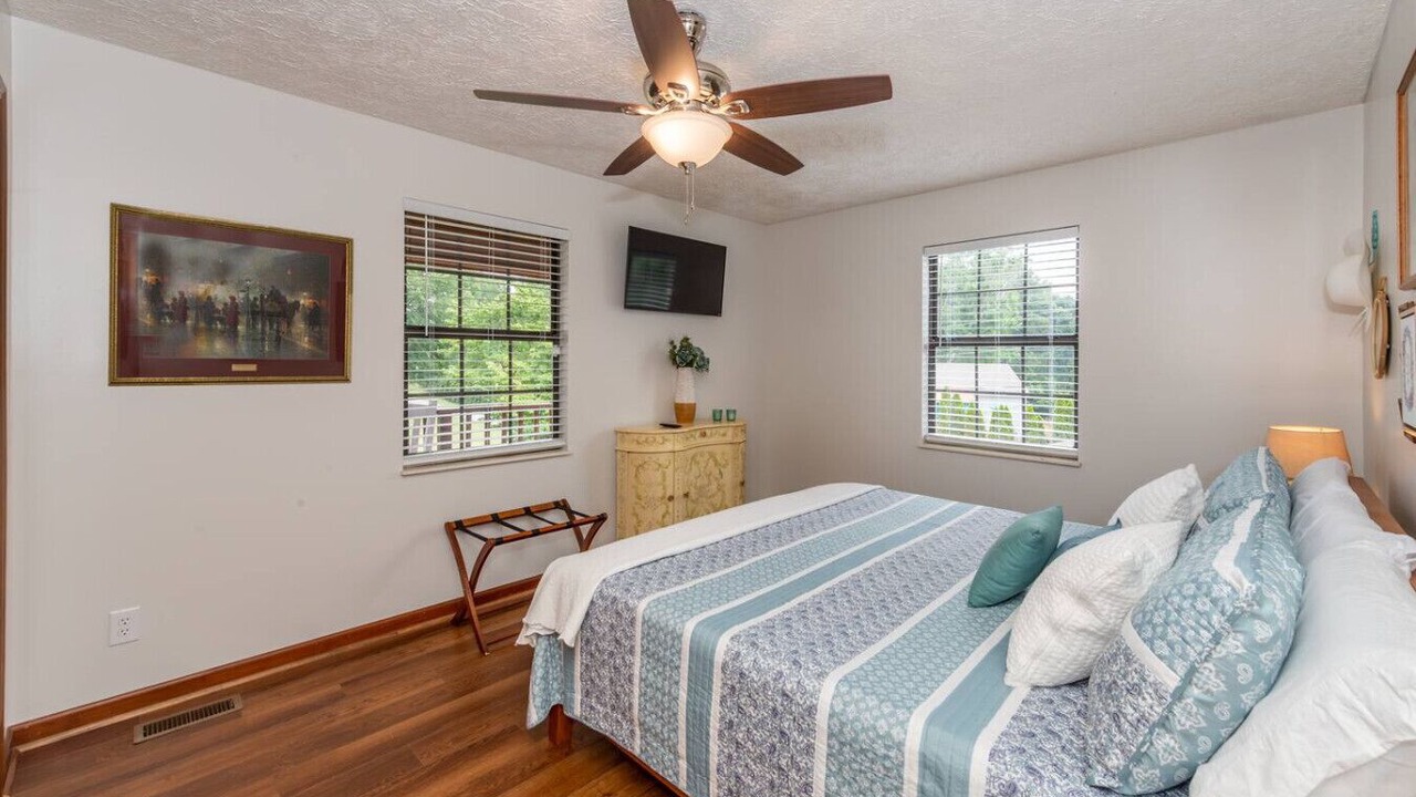 Photo of Bedroom in Eagleton Village
