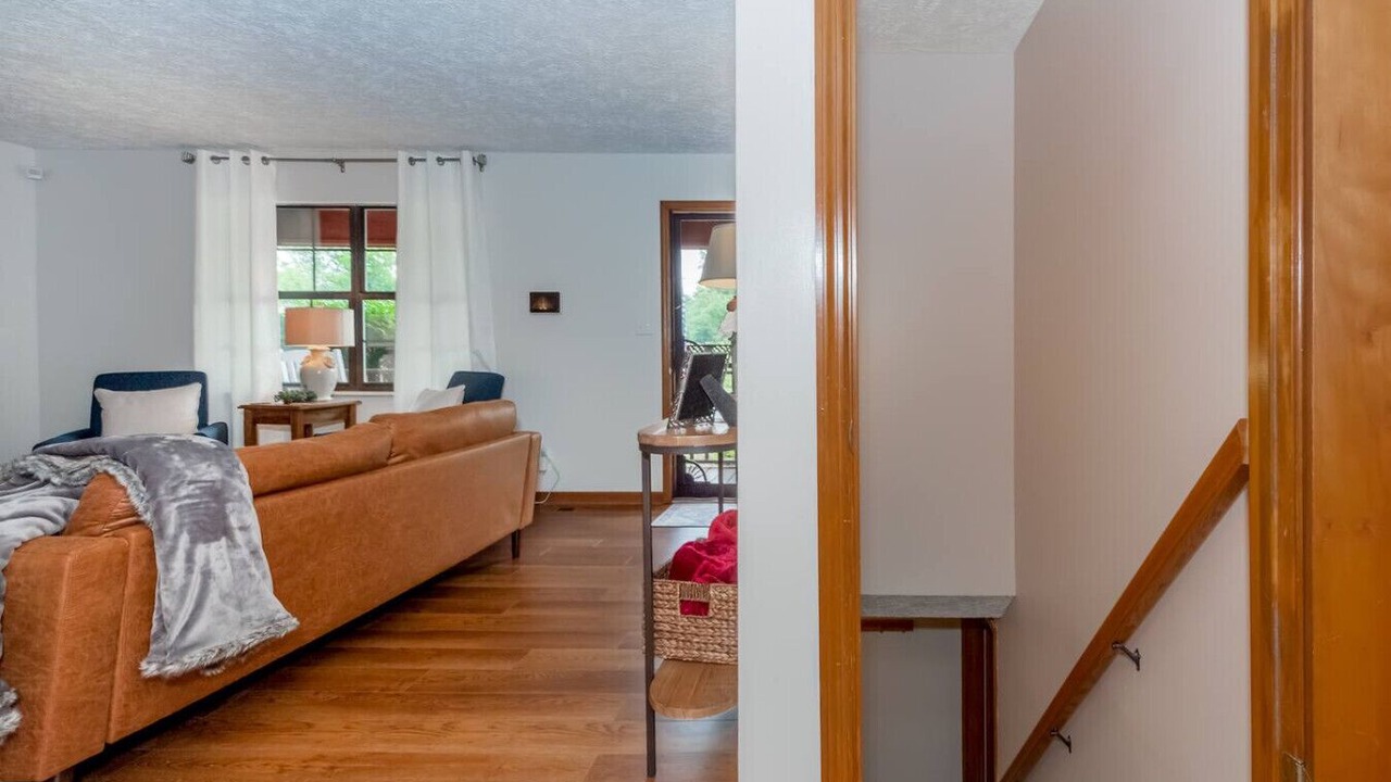 Photo of Livingroom in Eagleton Village