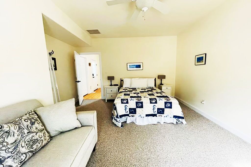 Photo of Bedroom in Town Bank