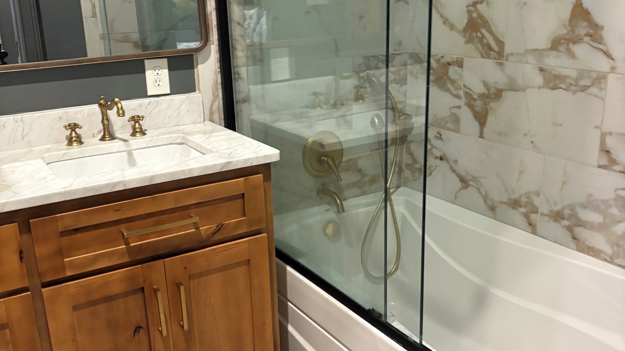 Photo of Bathroom in Guntersville