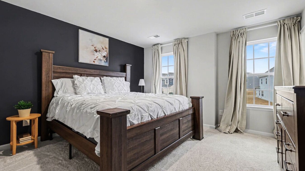 Photo of Bedroom in Bowling Green