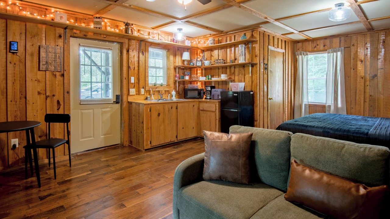 Photo of Livingroom in Rising Fawn