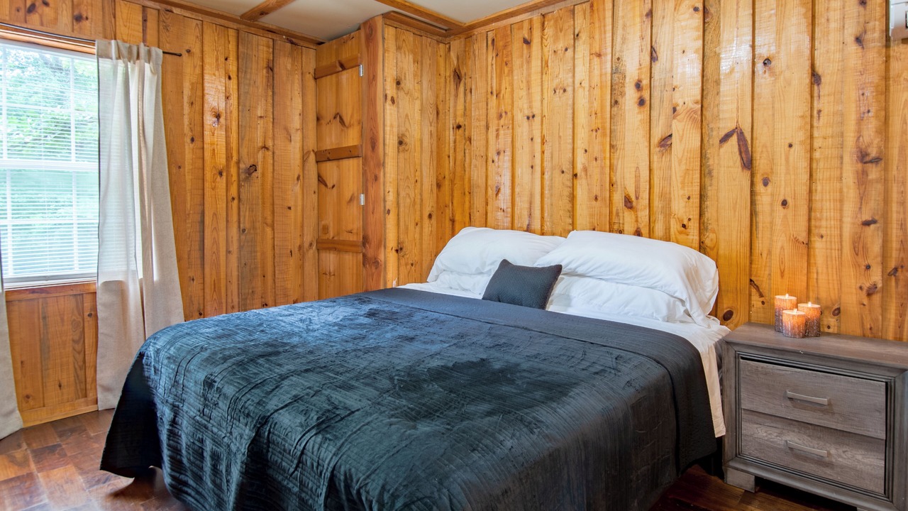 Photo of Bedroom in Rising Fawn