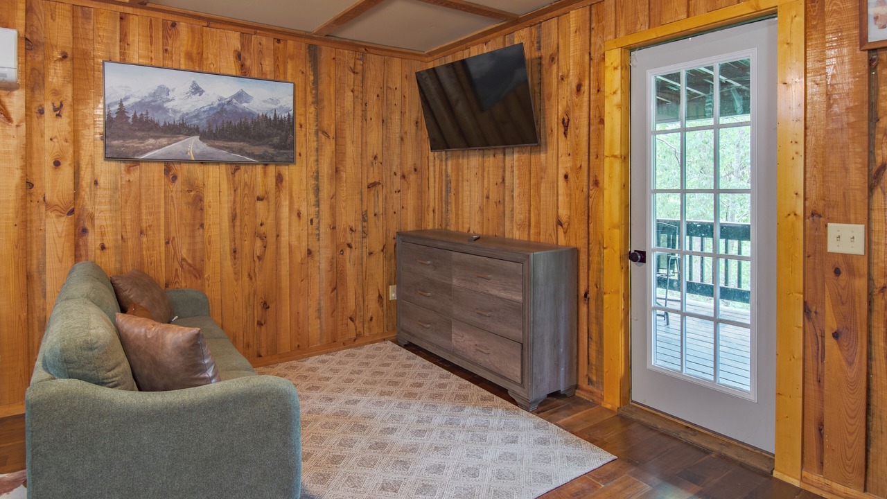 Photo of Livingroom in Rising Fawn