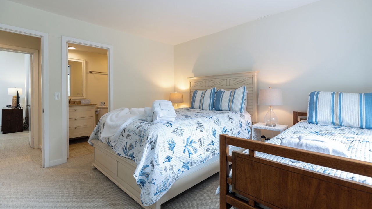 Photo of Bedroom in Palmetto Dunes