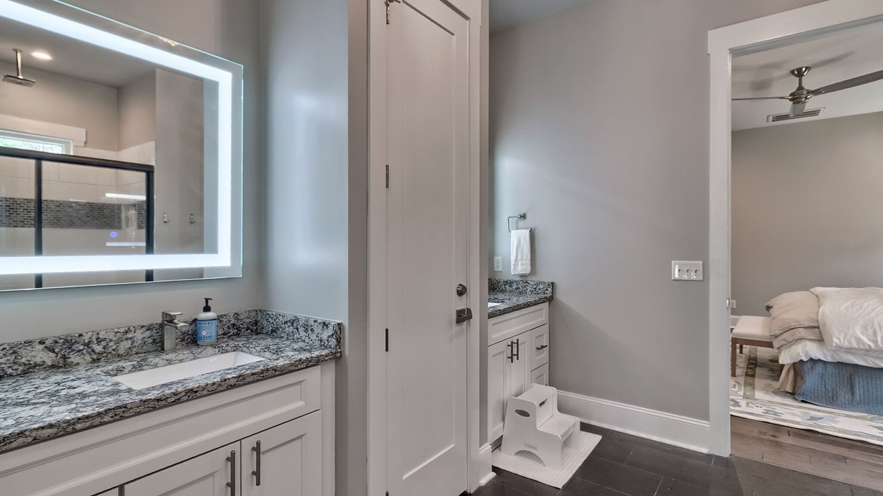 Photo of Bathroom in Chapin