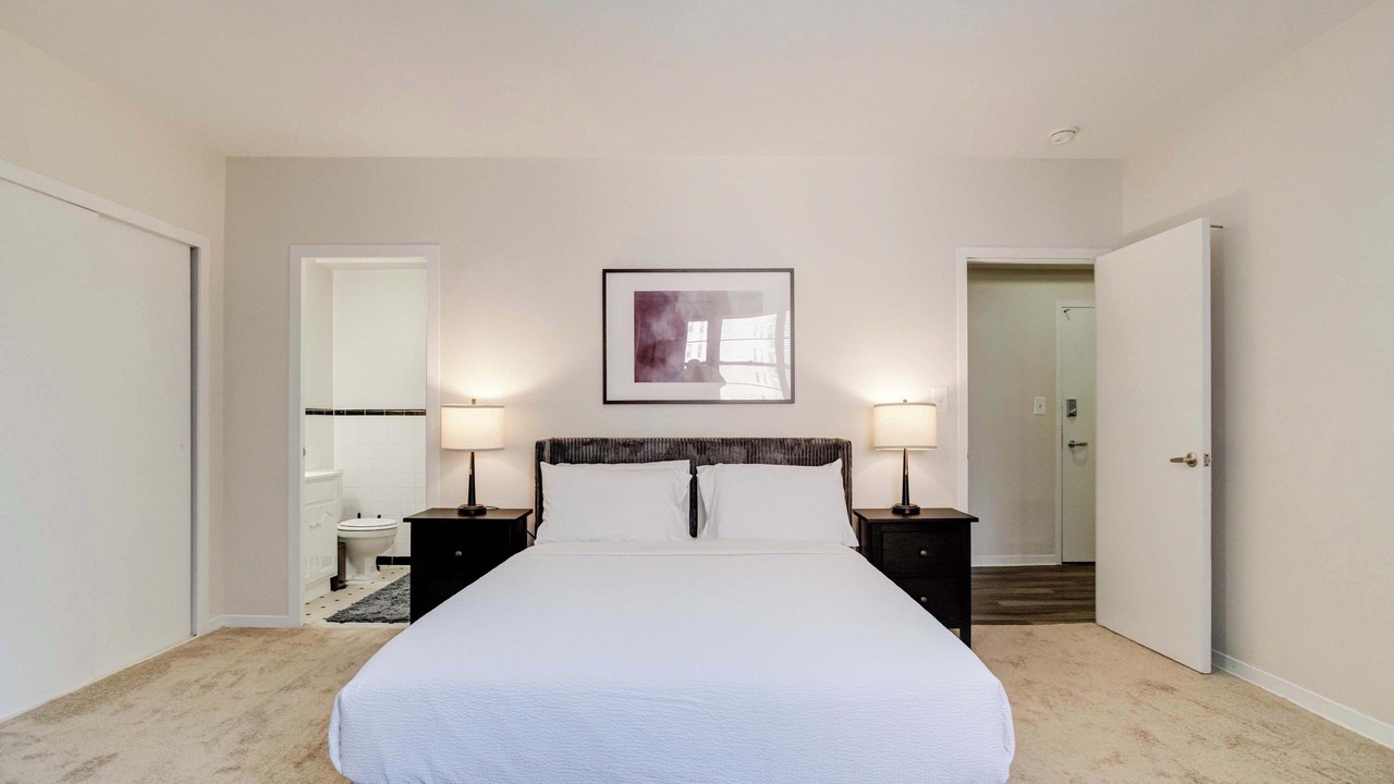 Photo of Bedroom in Downtown Baltimore
