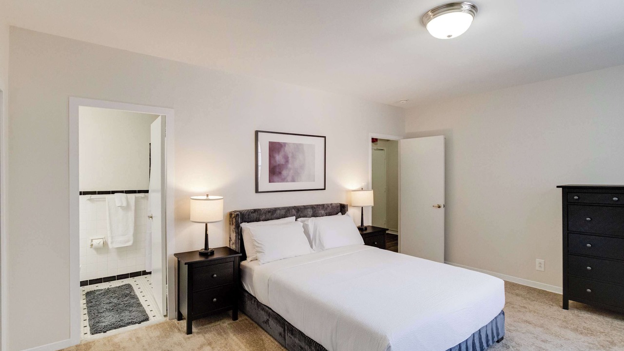 Photo of Bedroom in Downtown Baltimore