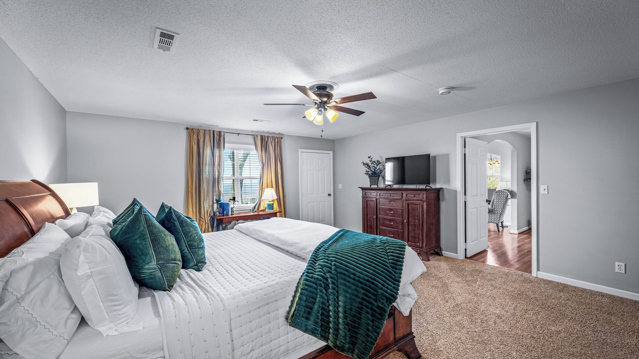 Photo of Bedroom in Valley Head