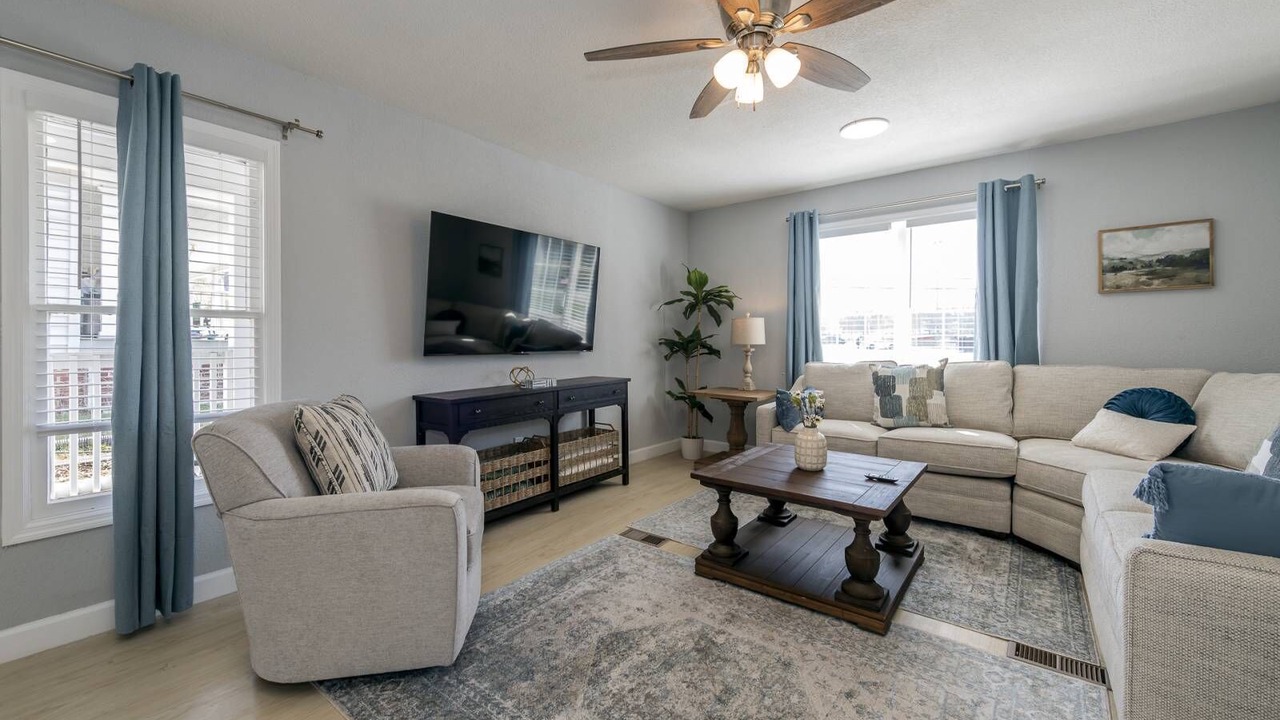Photo of Livingroom in Maryville