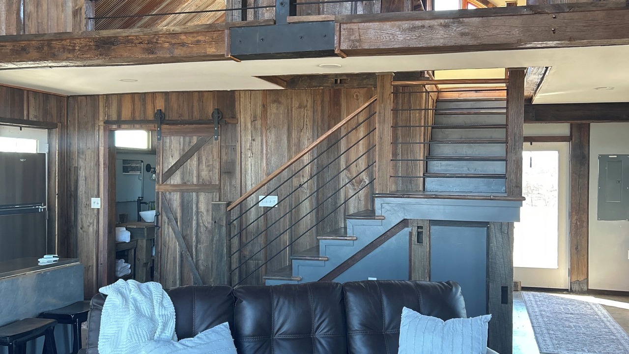 Photo of Livingroom in Highland Center