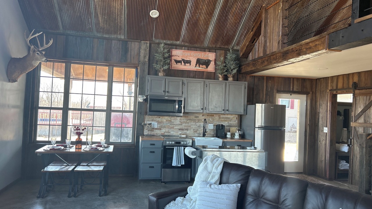 Photo of Livingroom in Highland Center