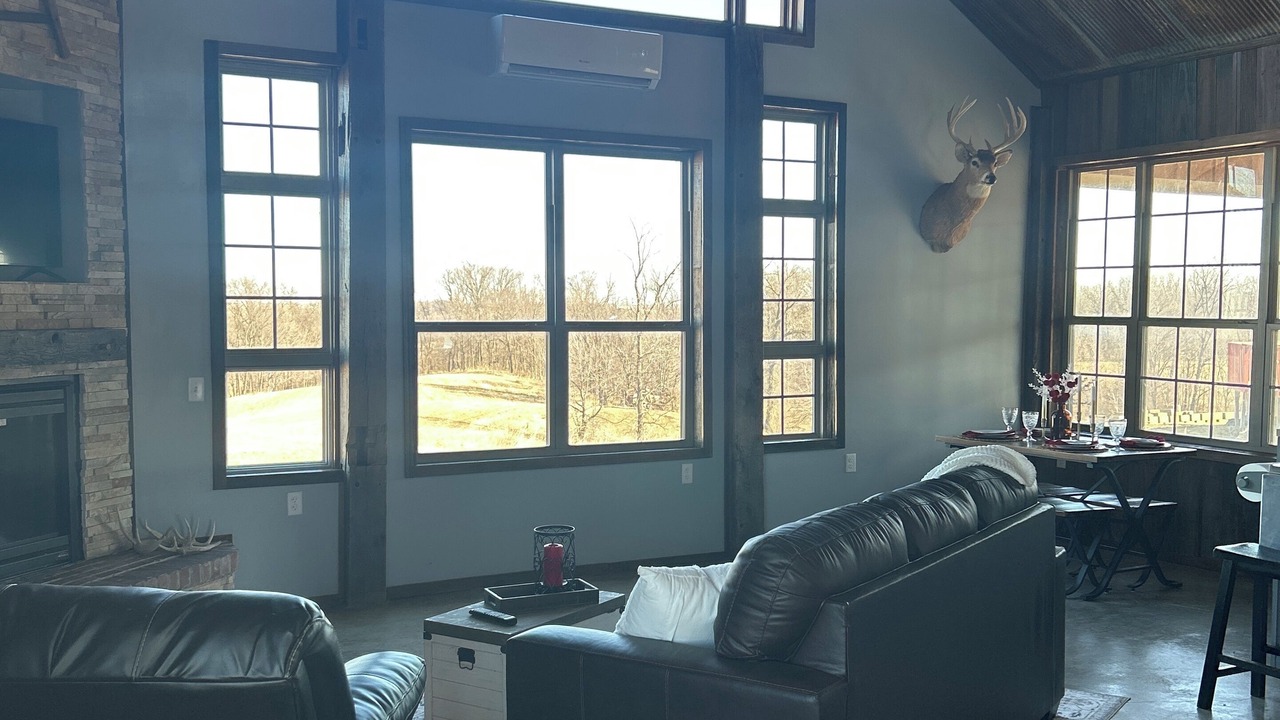 Photo of Livingroom in Highland Center