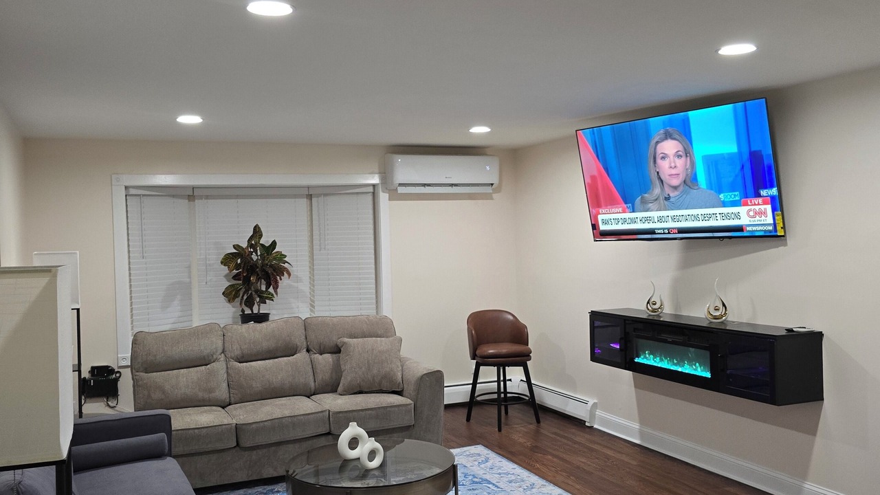 Photo of Livingroom in Canarsie