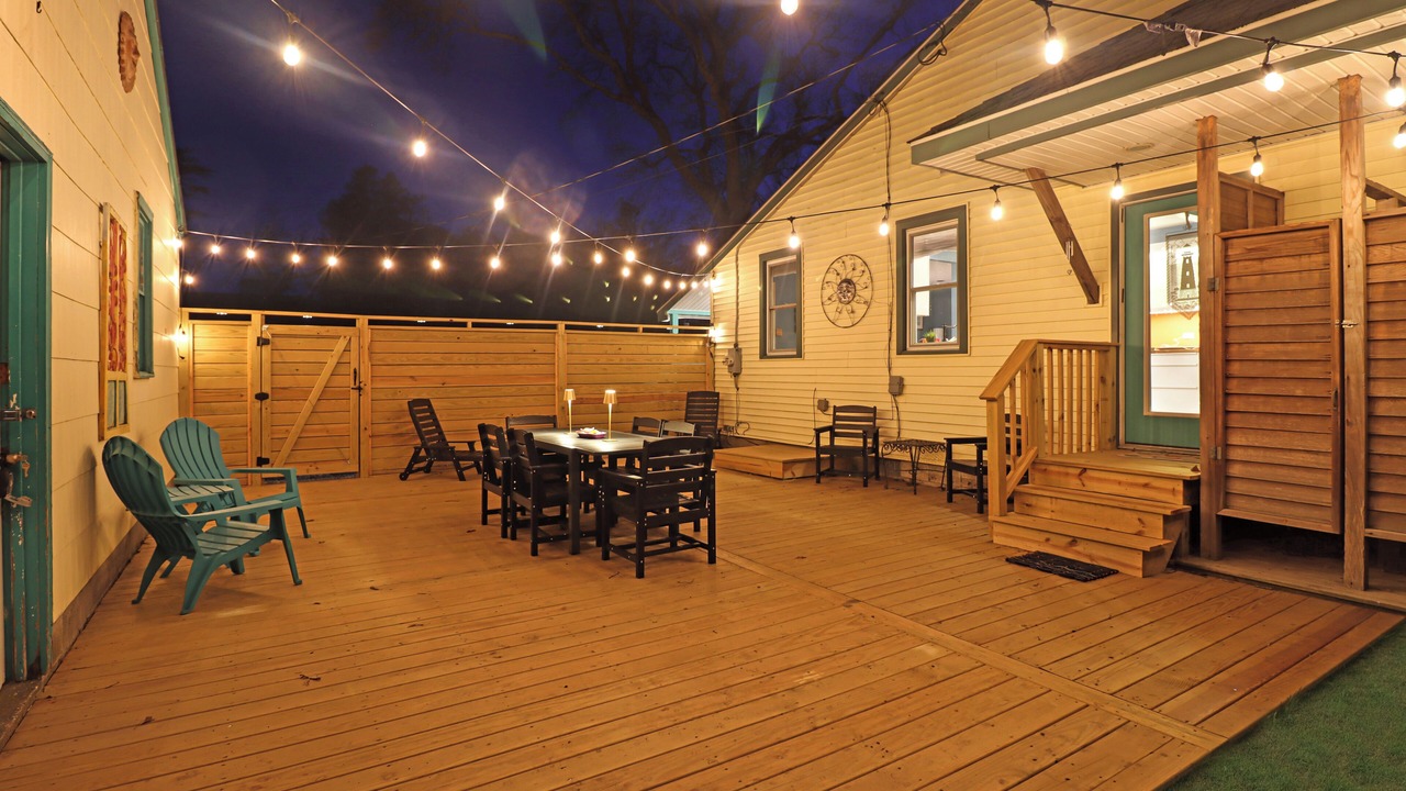 Photo of Outdoor in Town Bank