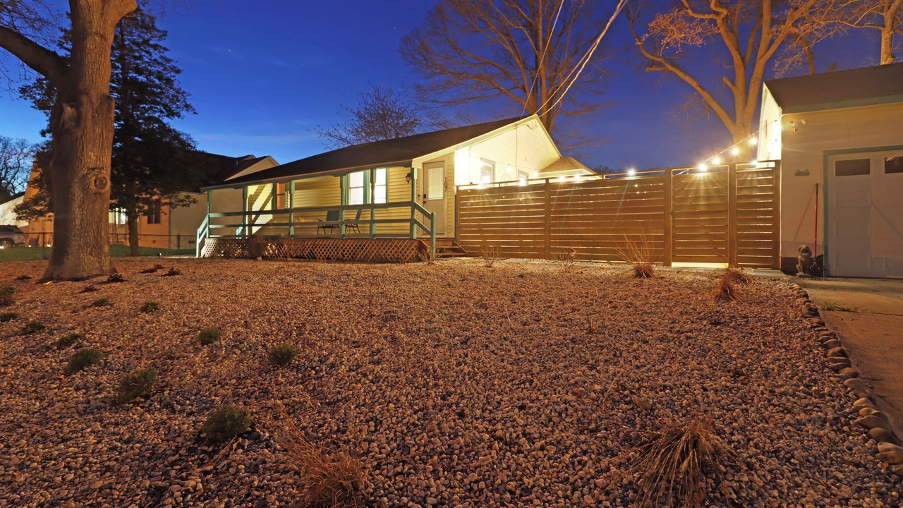 Photo of Outdoor in Town Bank