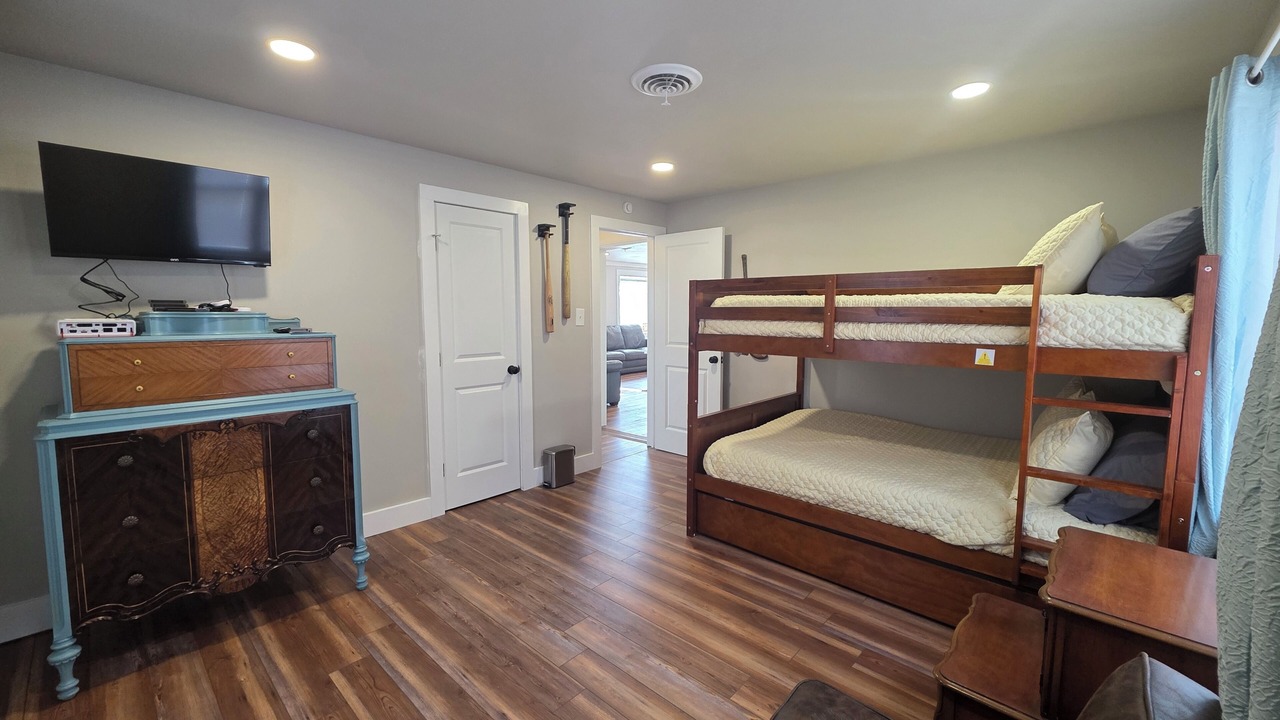 Photo of Bedroom in Little Creek