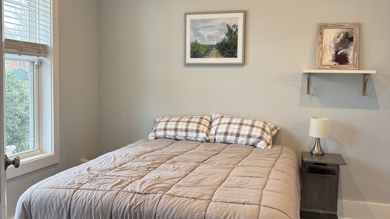 Photo of Bedroom in Fry's Spring