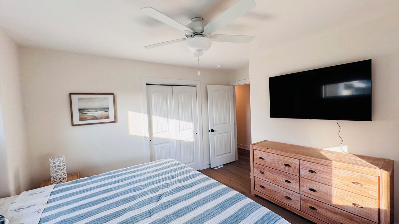 Photo of Bedroom in Townsend's Inlet