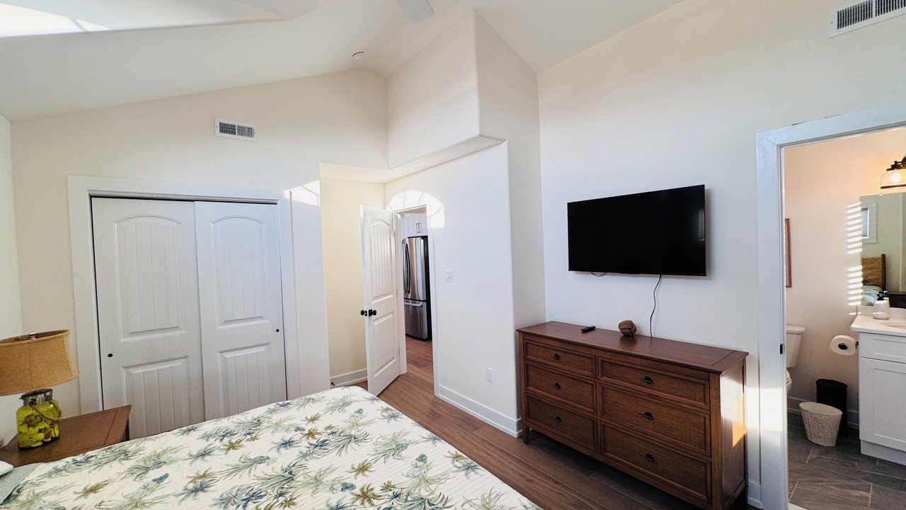 Photo of Bedroom in Townsend's Inlet