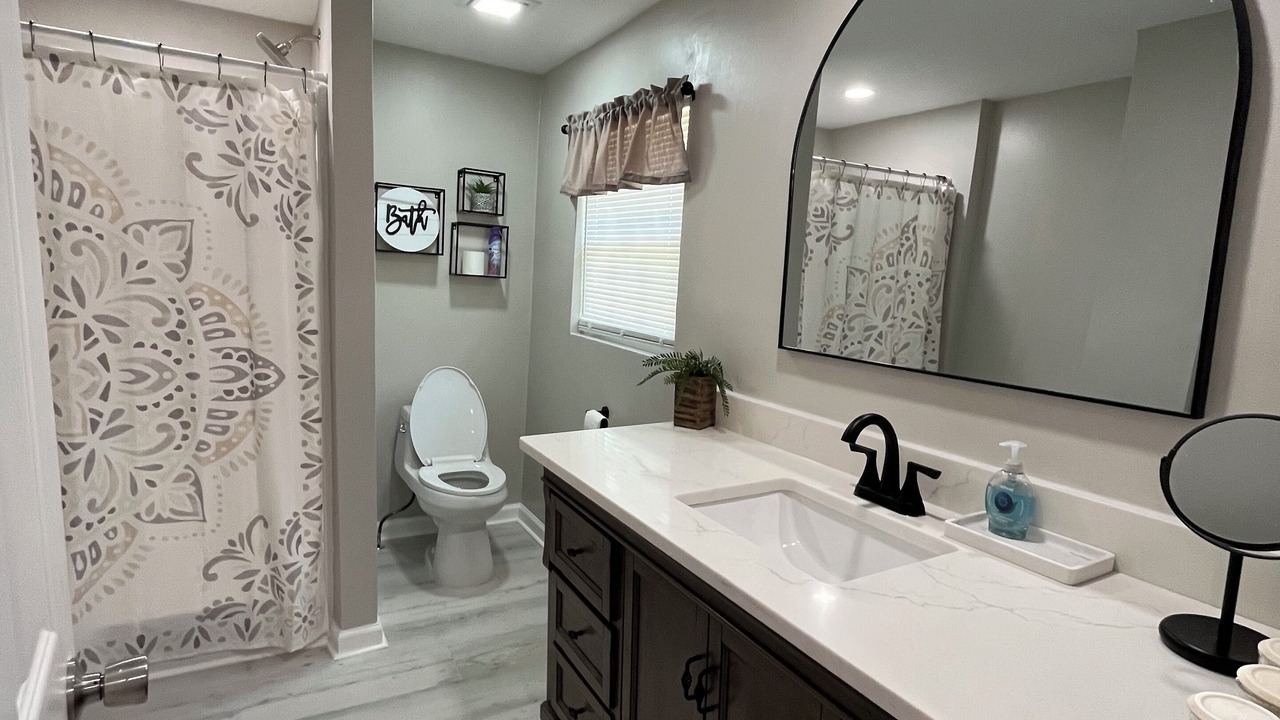 Photo of Bathroom in Mount Berry