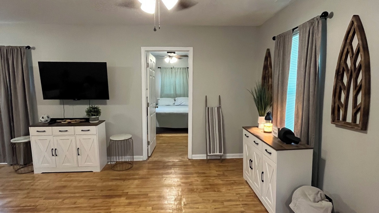Photo of Bedroom in Mount Berry