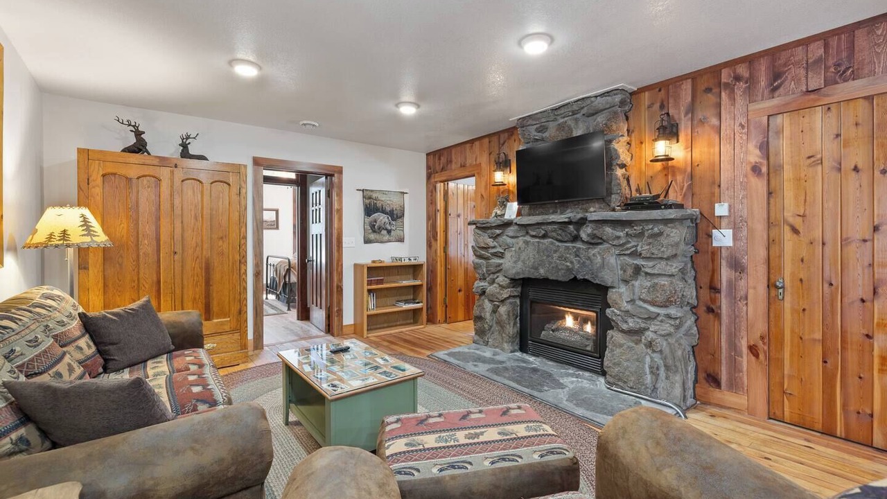 Photo of Livingroom in Keystone