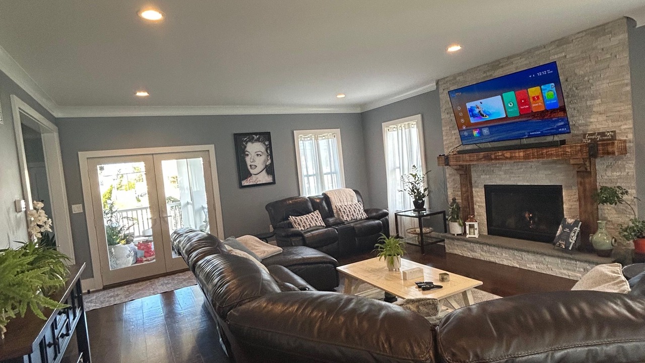 Photo of Livingroom in Long Branch